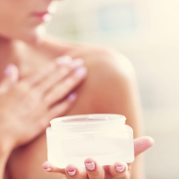 naturalen-ovlazhnyasht-losion-za-tyalo